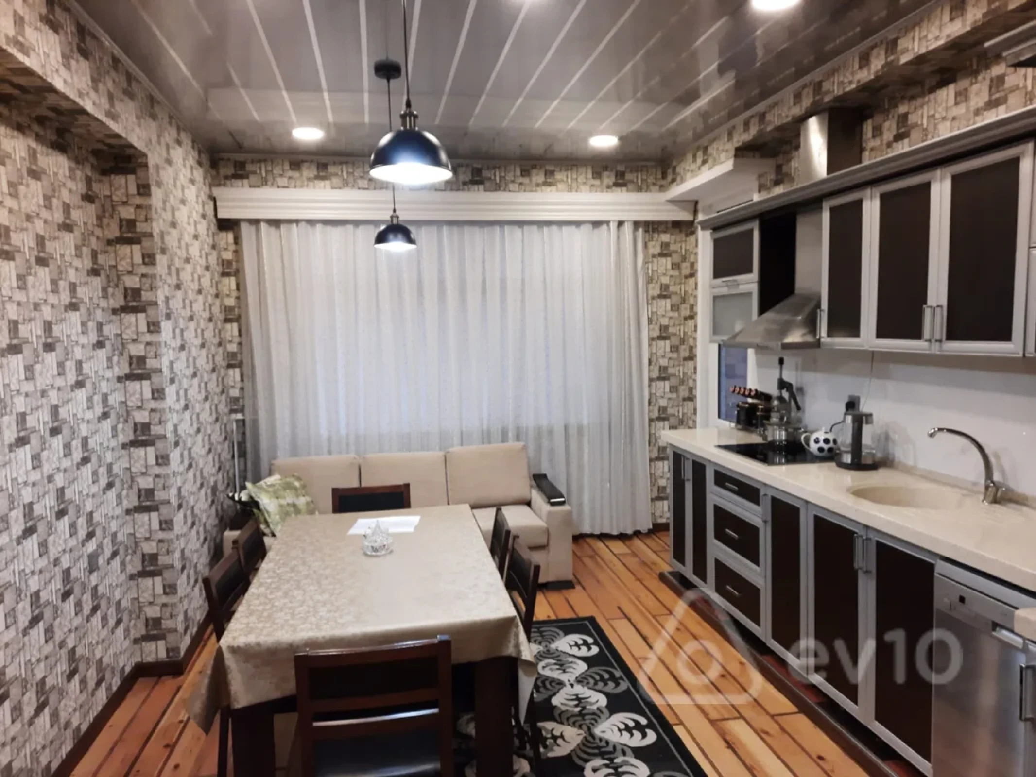 Satılır 3 otaqlı yeni tikili 122 m²