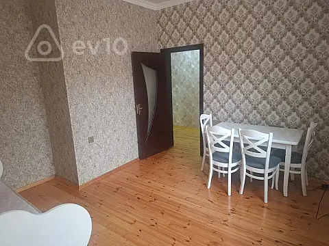Kirayə verilir 2 otaqlı həyət evi 43 m²