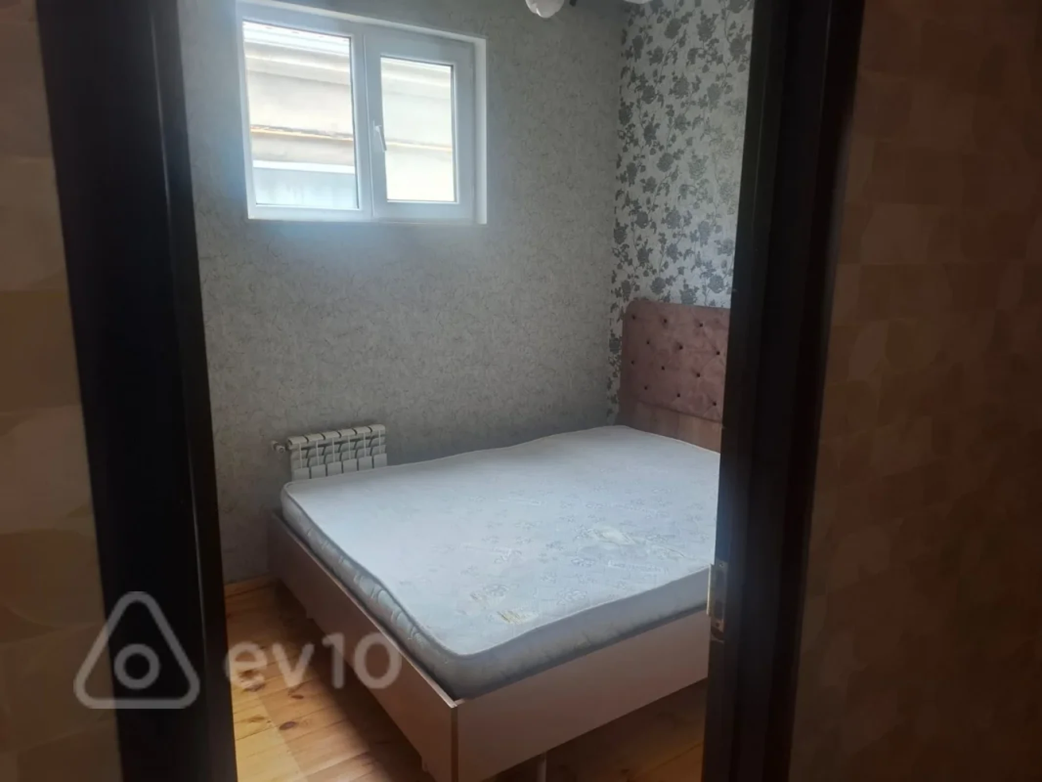 Kirayə verilir 2 otaqlı həyət evi 43 m²