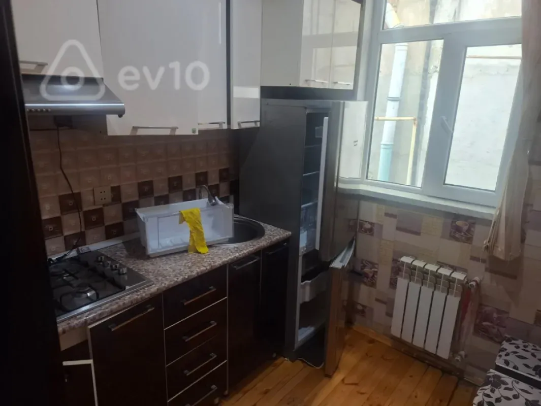 Kirayə verilir 2 otaqlı həyət evi 43 m²