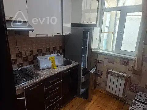 Kirayə verilir 2 otaqlı həyət evi 43 m² — Bakı, Xətai 2 otaq 43.00 m²