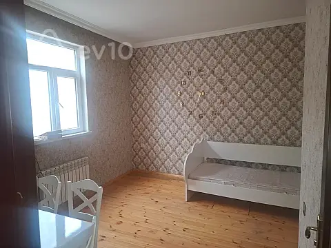 Kirayə verilir 2 otaqlı həyət evi 43 m²