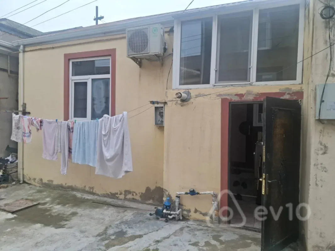 Kirayə verilir 2 otaqlı həyət evi 43 m²