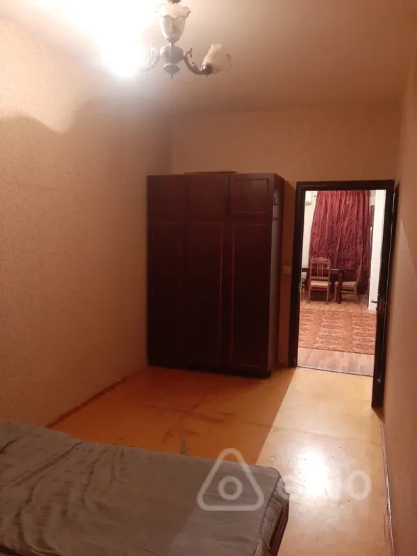 Kirayə verilir 2 otaqlı köhnə tikili 50 m²