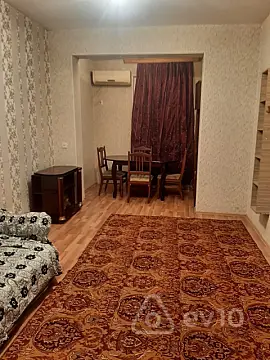 Kirayə verilir 2 otaqlı köhnə tikili 50 m²