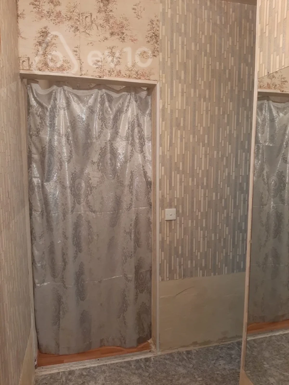 Kirayə verilir 2 otaqlı köhnə tikili 50 m²