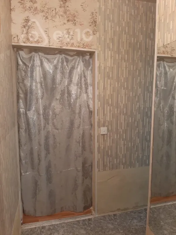 Kirayə verilir 2 otaqlı köhnə tikili 50 m²