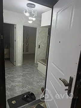 Kirayə verilir 3 otaqlı yeni tikili 65 m²