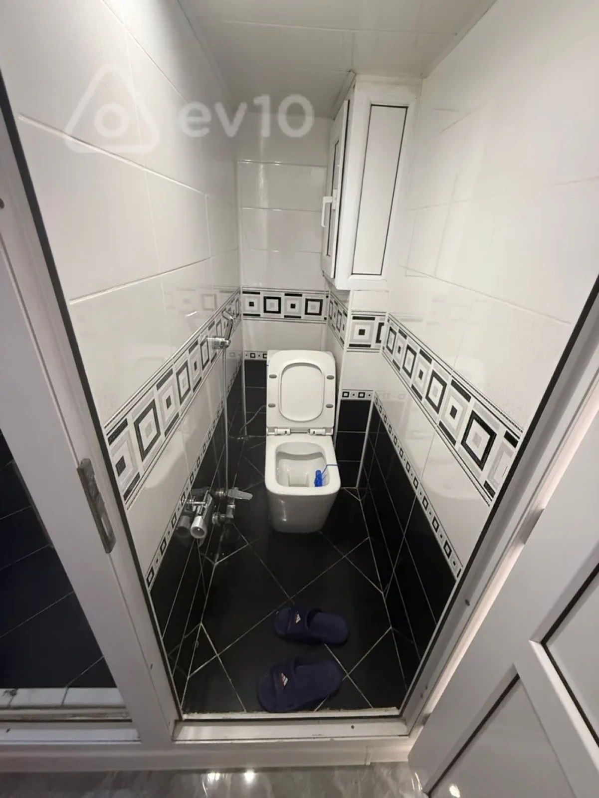 Kirayə verilir 3 otaqlı yeni tikili 65 m²