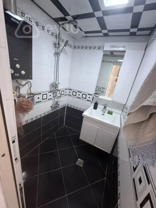 Kirayə verilir 3 otaqlı yeni tikili 65 m²