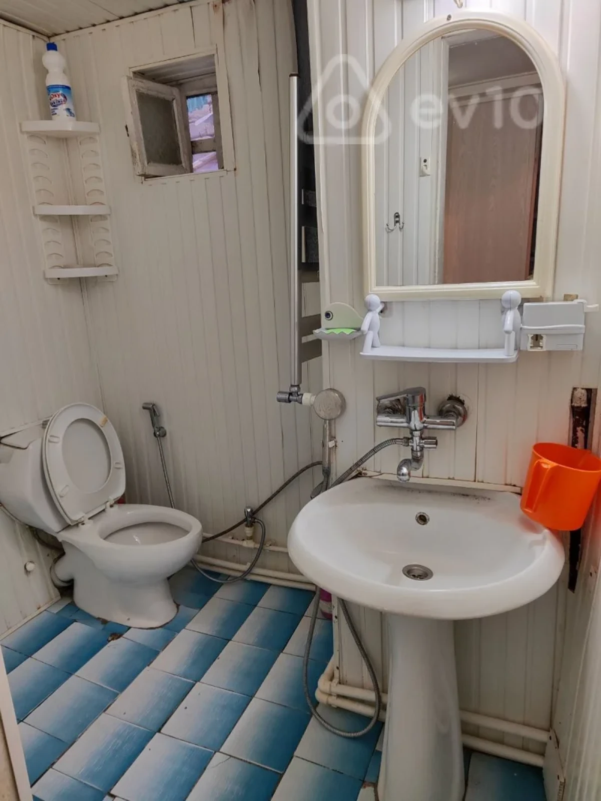 Kirayə verilir 3 otaqlı köhnə tikili 75 m²