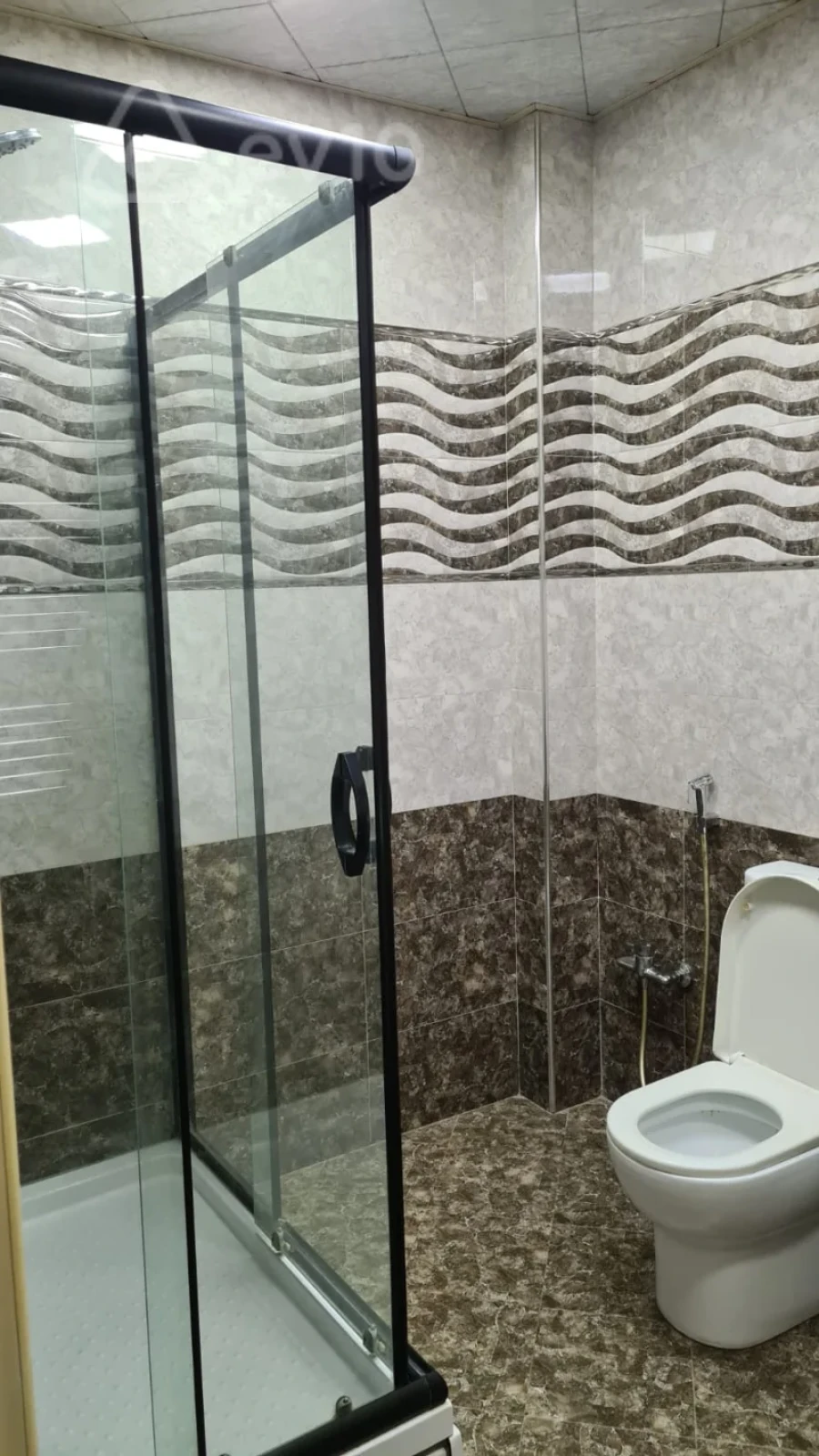 Kirayə verilir 3 otaqlı yeni tikili 130 m²