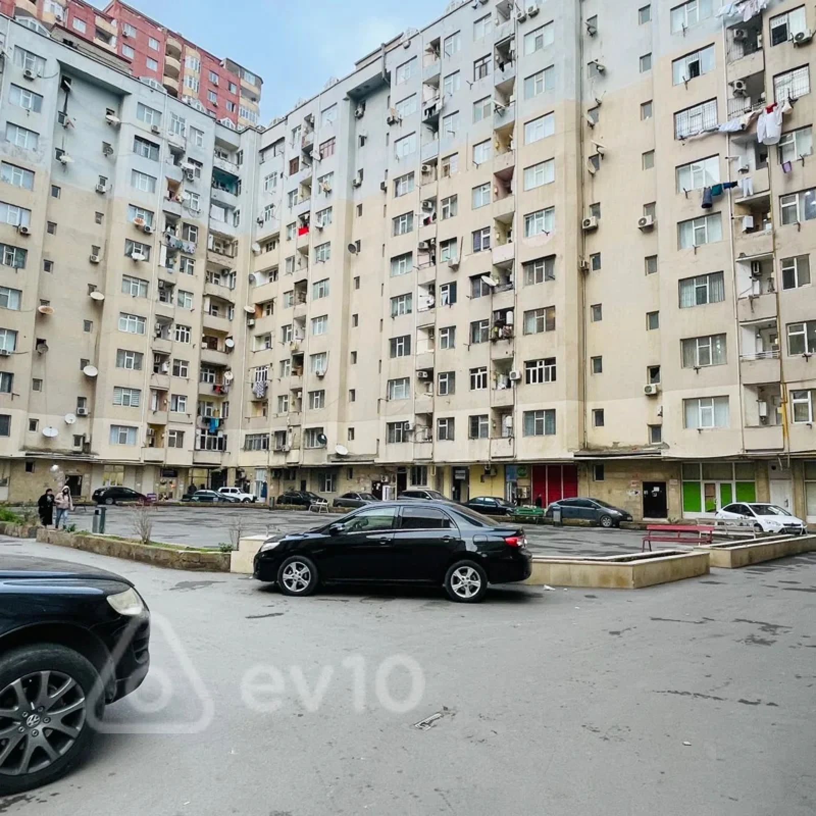 Satılır 3 otaqlı yeni tikili 60 m²