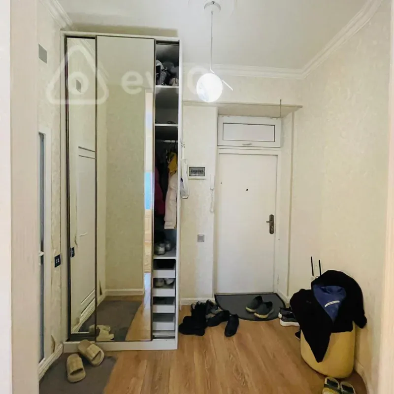 Satılır 3 otaqlı yeni tikili 60 m²