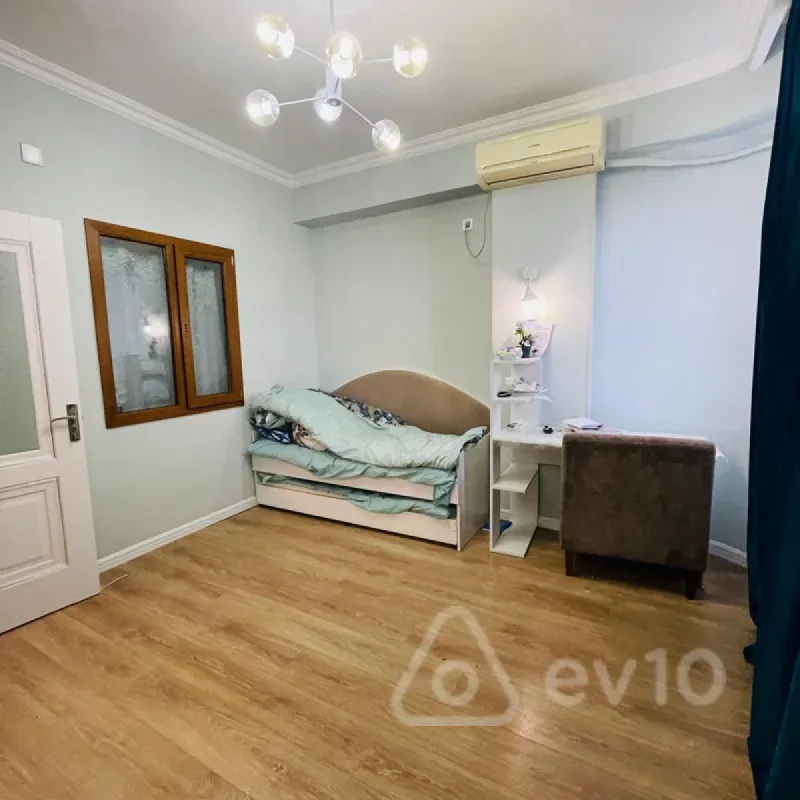 Satılır 3 otaqlı yeni tikili 60 m²
