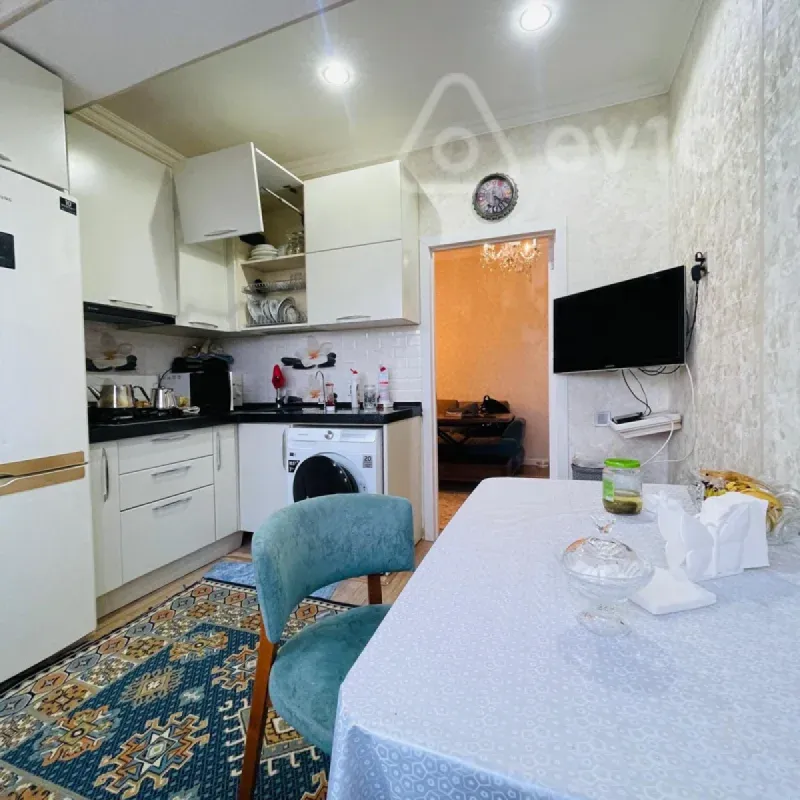 Satılır 3 otaqlı yeni tikili 60 m²