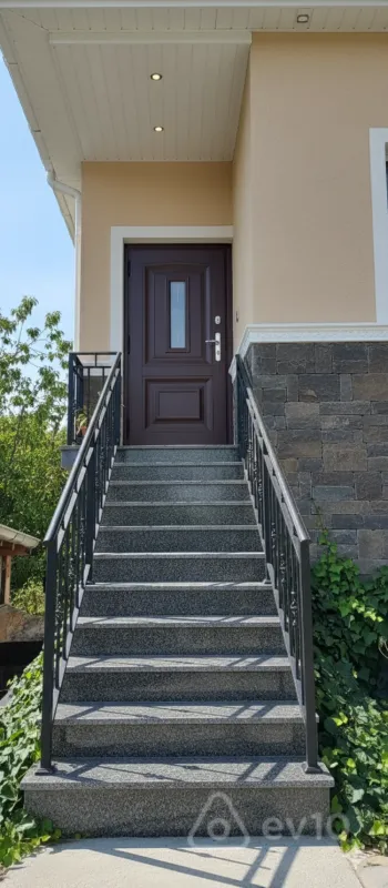 Satılır 7 otaqlı həyət evi 3000 m²