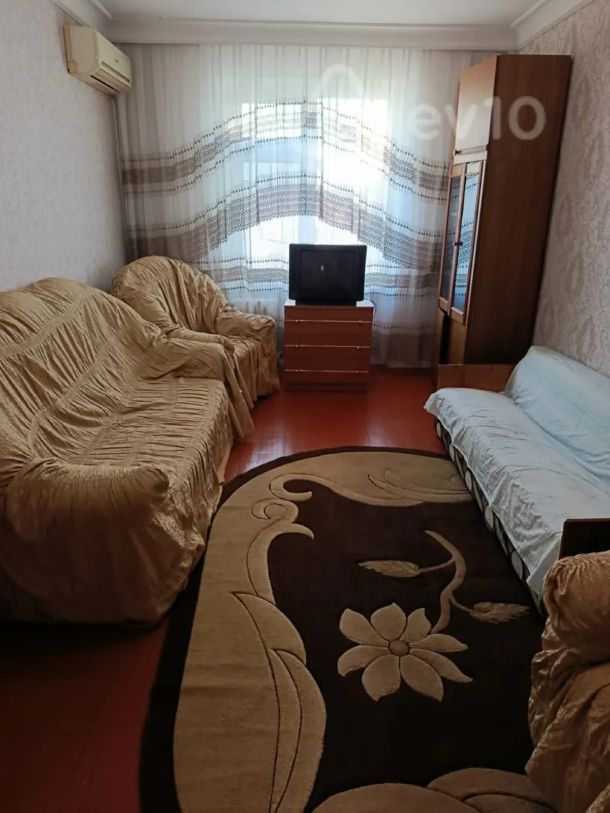 Kirayə verilir 2 otaqlı köhnə tikili 55 m²