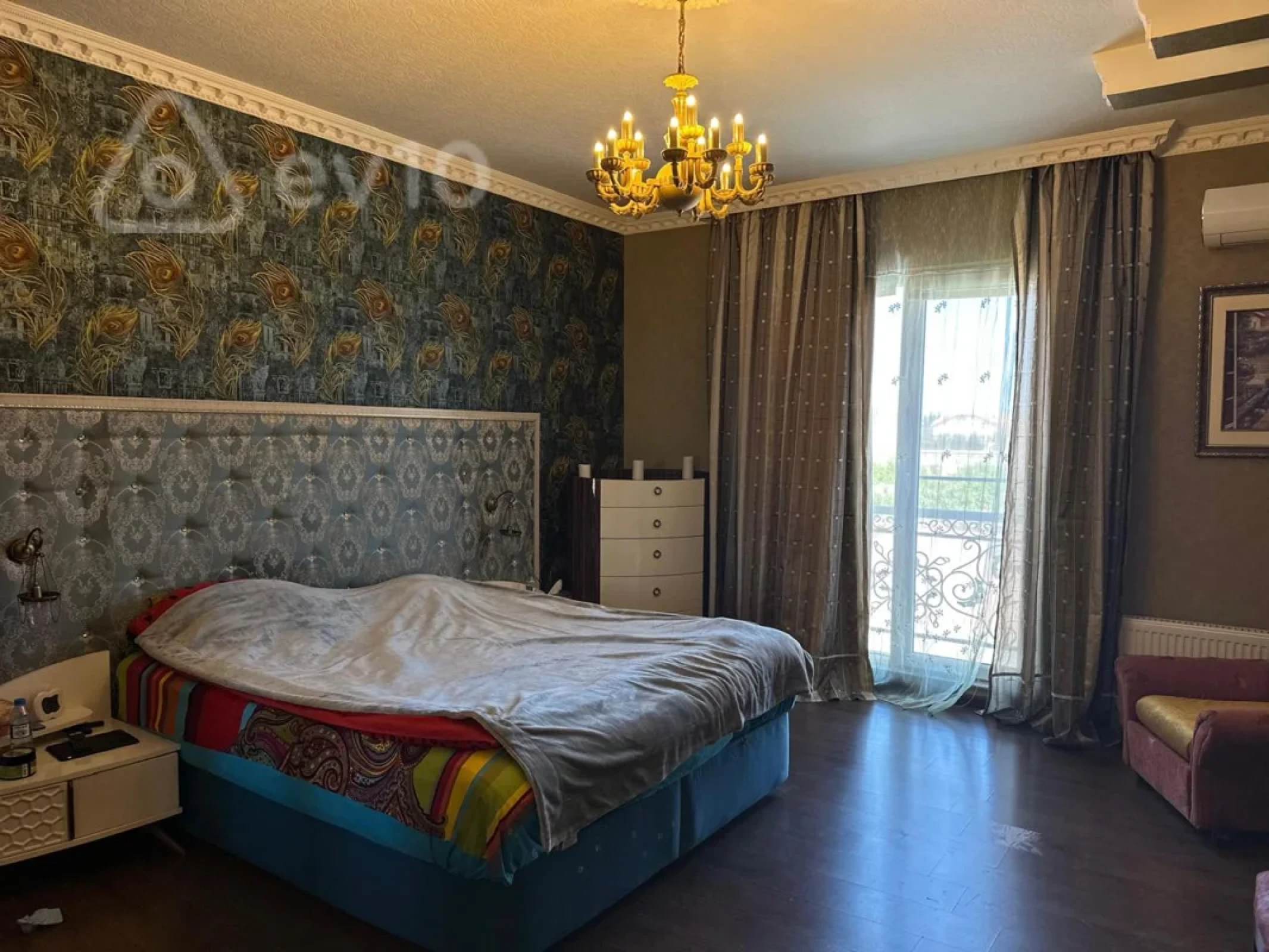 Kirayə verilir 6 otaqlı həyət evi 400 m²