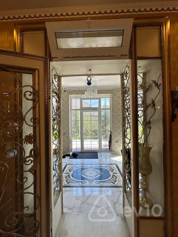 Kirayə verilir 6 otaqlı həyət evi 400 m²