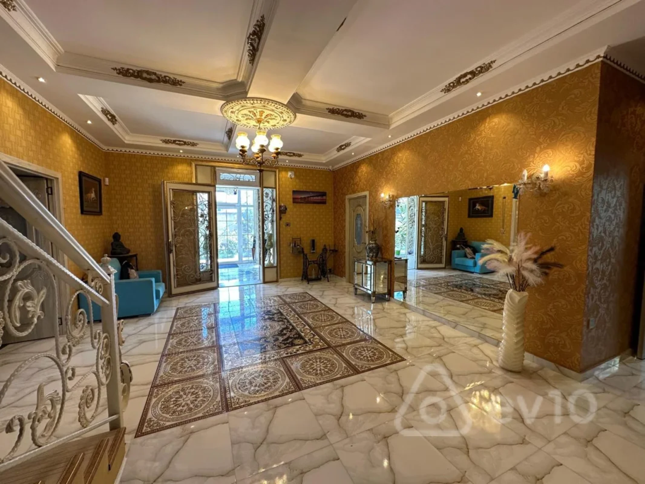 Kirayə verilir 6 otaqlı həyət evi 400 m²