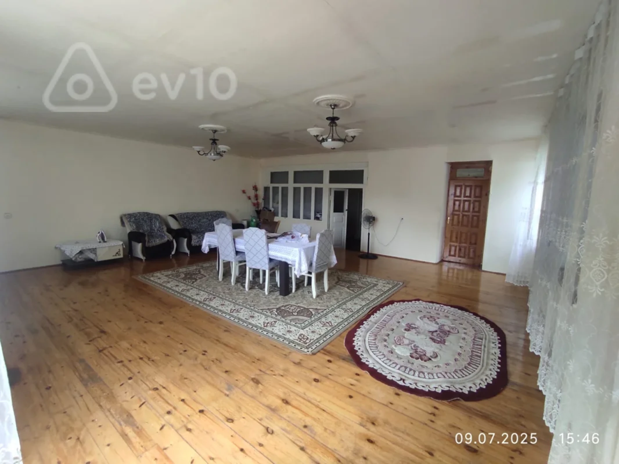 Satılır 5 otaqlı həyət evi 217.5 m²