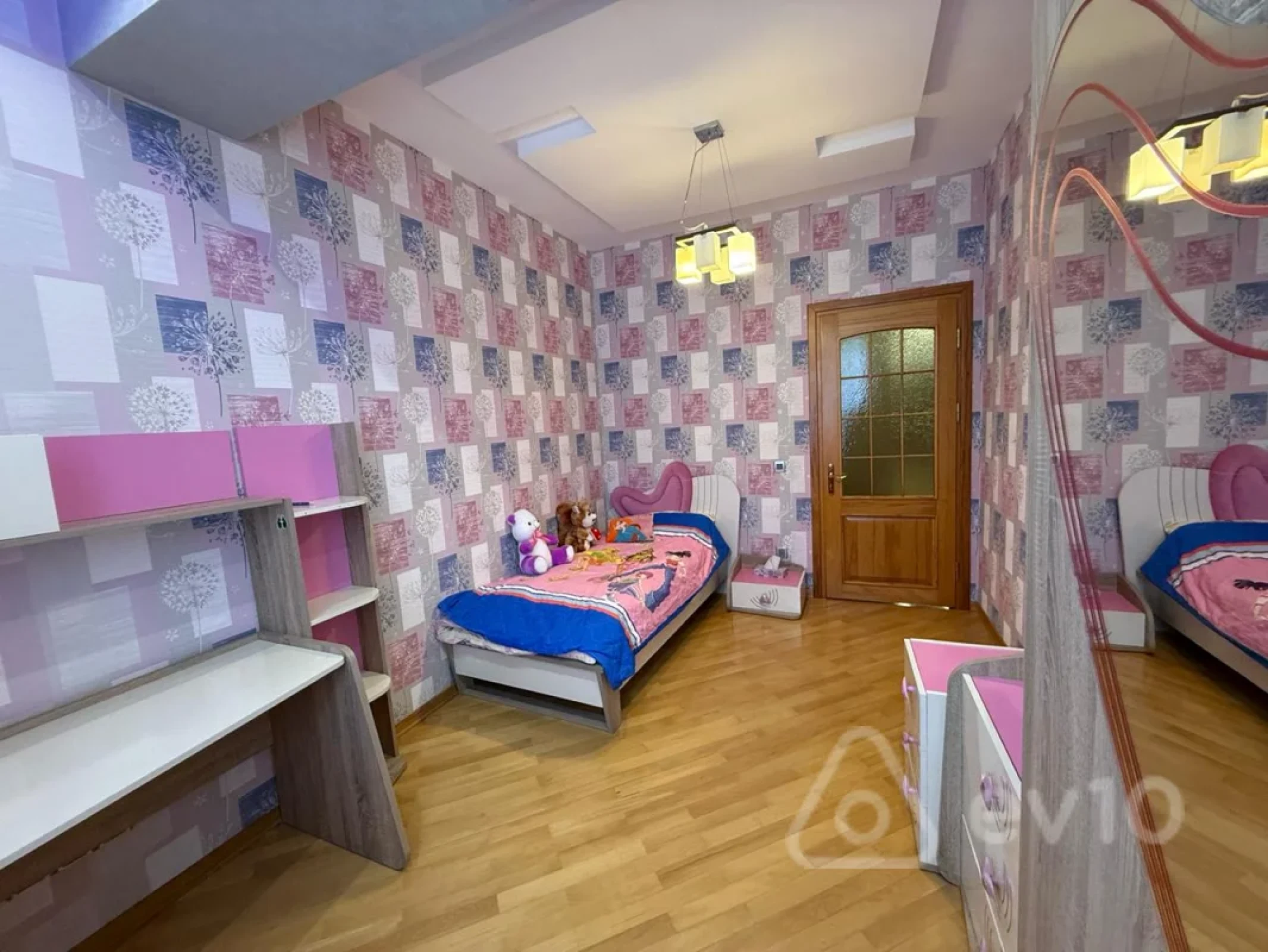 Kirayə verilir 4 otaqlı yeni tikili 145 m²