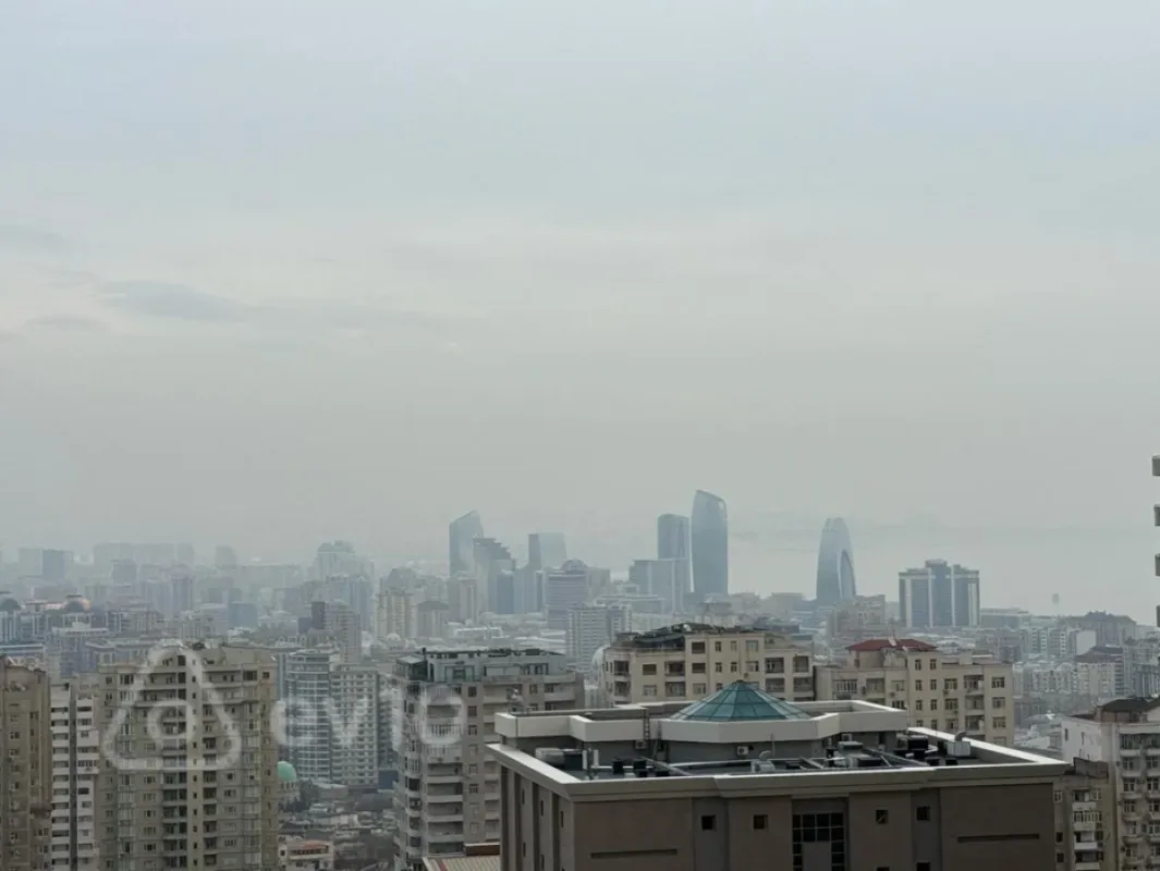 Kirayə verilir 4 otaqlı yeni tikili 145 m²