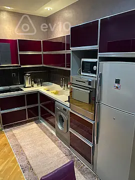 Kirayə verilir 2 otaqlı yeni tikili 80 m²