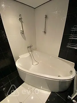 Kirayə verilir 2 otaqlı yeni tikili 80 m²