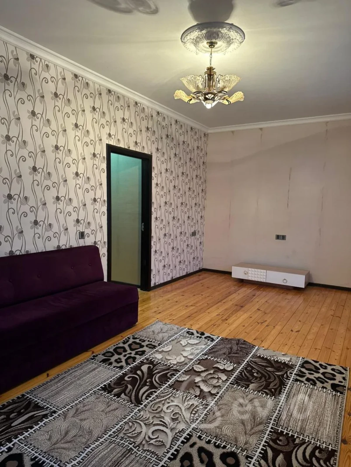 Kirayə verilir 2 otaqlı yeni tikili 64 m²