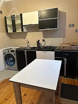 Kirayə verilir 2 otaqlı yeni tikili 64 m²