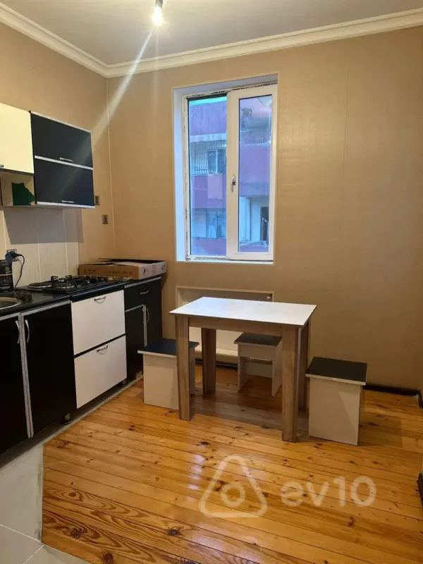 Kirayə verilir 2 otaqlı yeni tikili 64 m²