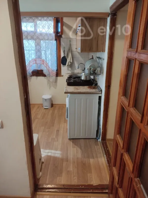 Kirayə verilir 2 otaqlı həyət evi 43 m²