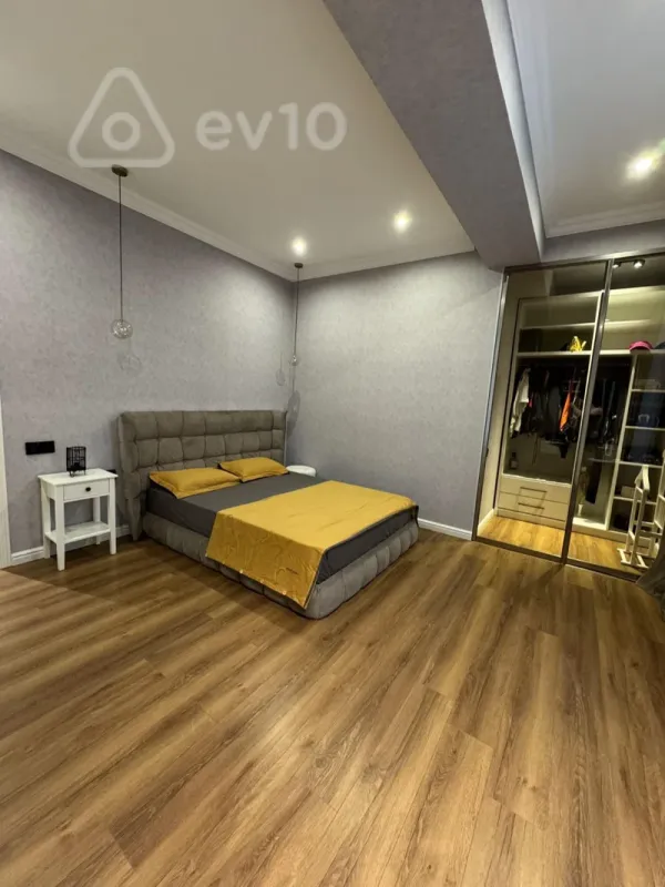 Satılır 2 otaqlı yeni tikili 85 m²