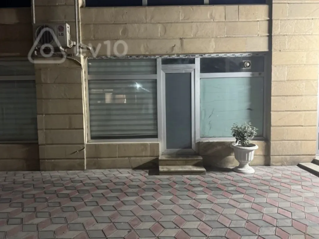 Kirayə verilir 1 otaqlı ofis 36 m²