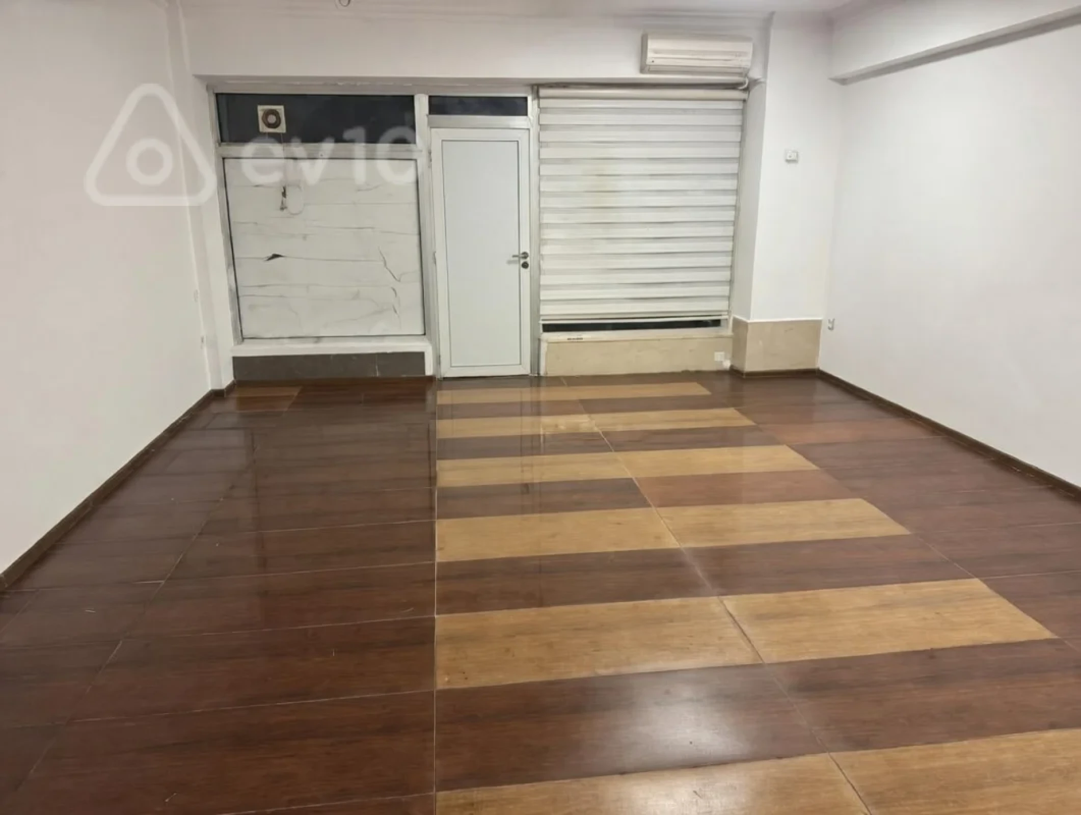 Kirayə verilir 1 otaqlı ofis 36 m²