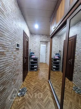 Satılır 1 otaqlı köhnə tikili 30 m²