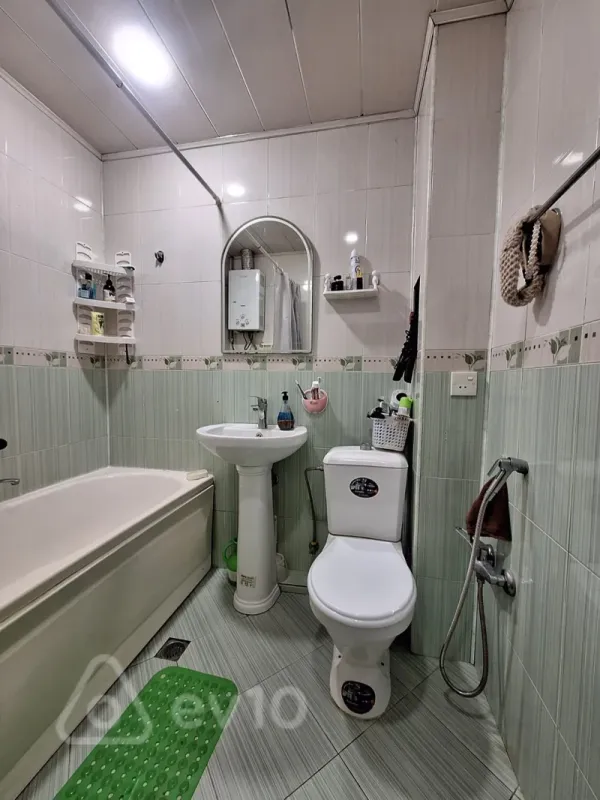 Satılır 1 otaqlı köhnə tikili 30 m²