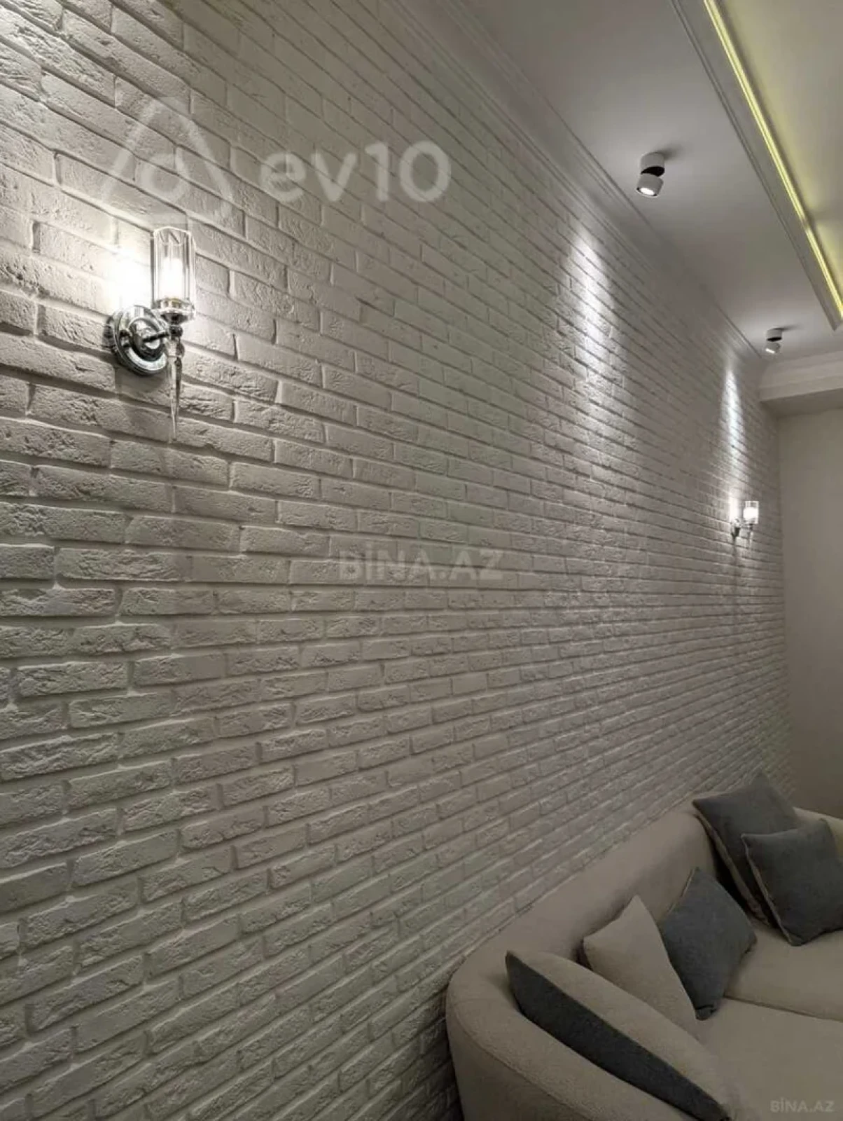 Kirayə verilir 2 otaqlı yeni tikili 75 m²
