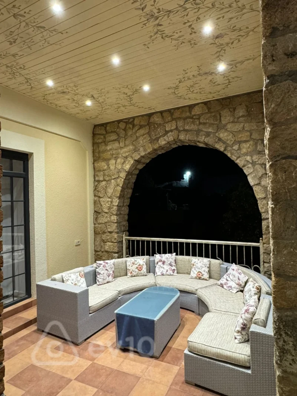 Kirayə verilir 4 otaqlı həyət evi 250 m²