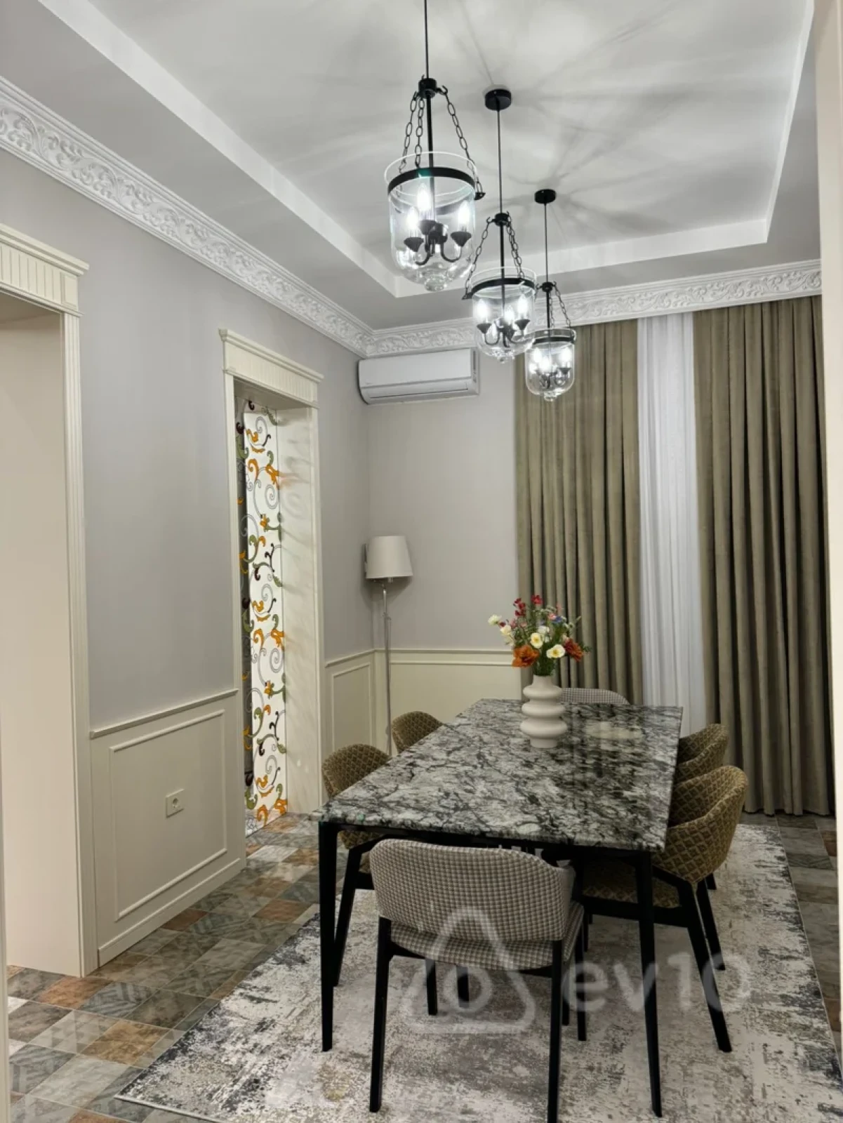 Kirayə verilir 4 otaqlı həyət evi 250 m²