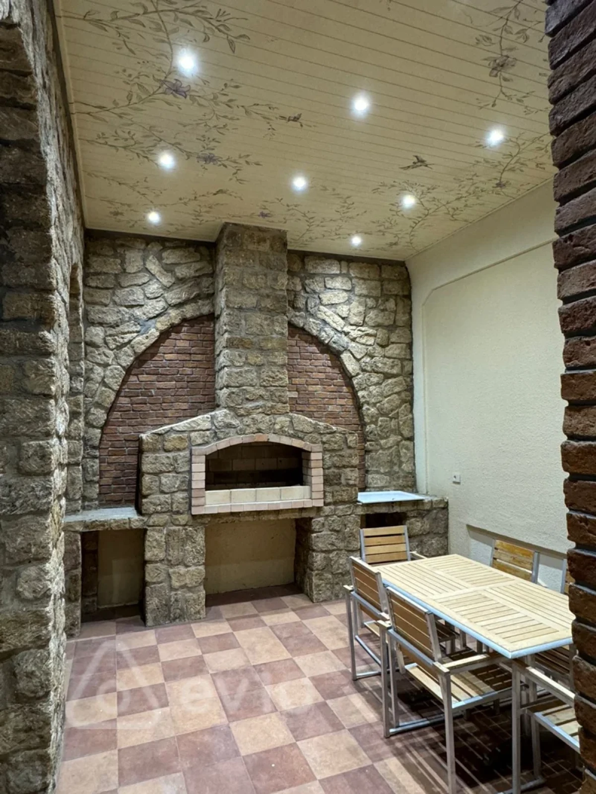 Kirayə verilir 4 otaqlı həyət evi 250 m²