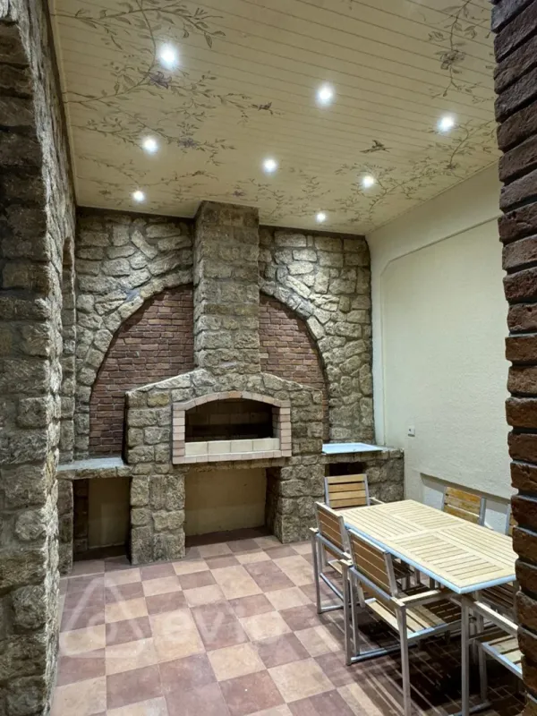 Kirayə verilir 4 otaqlı həyət evi 250 m²