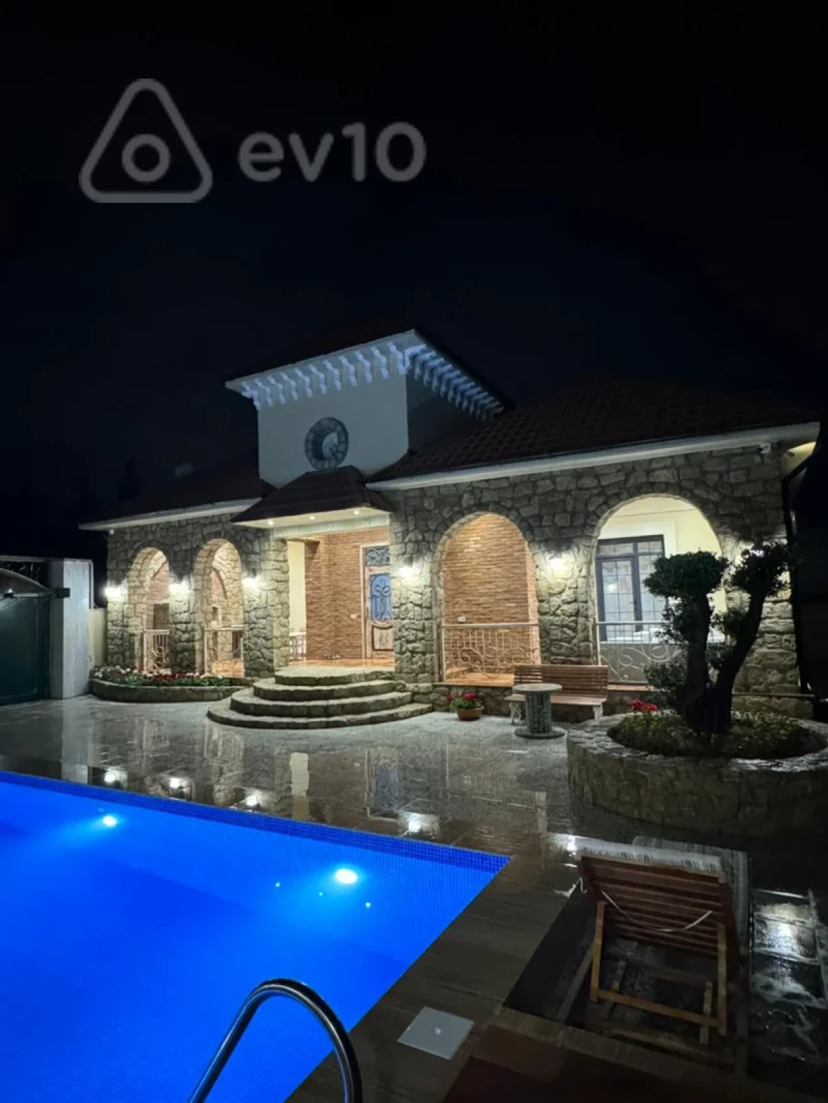 Kirayə verilir 4 otaqlı həyət evi 250 m²