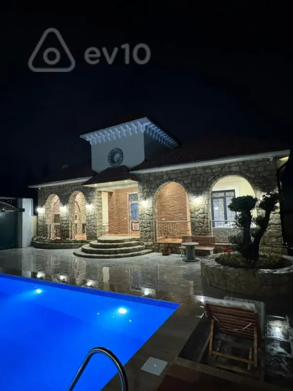 Kirayə verilir 4 otaqlı həyət evi 250 m²