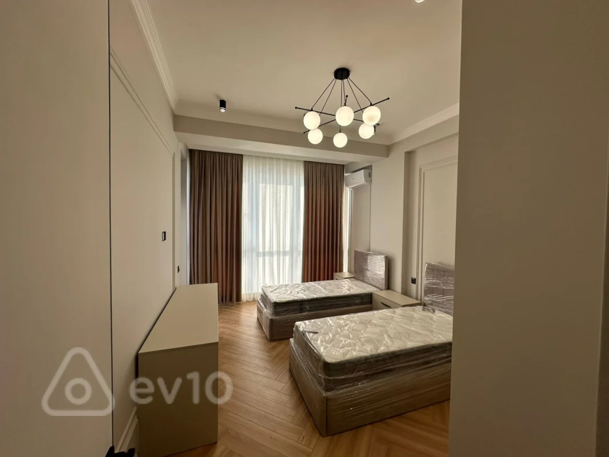 Kirayə verilir 3 otaqlı yeni tikili 108 m²