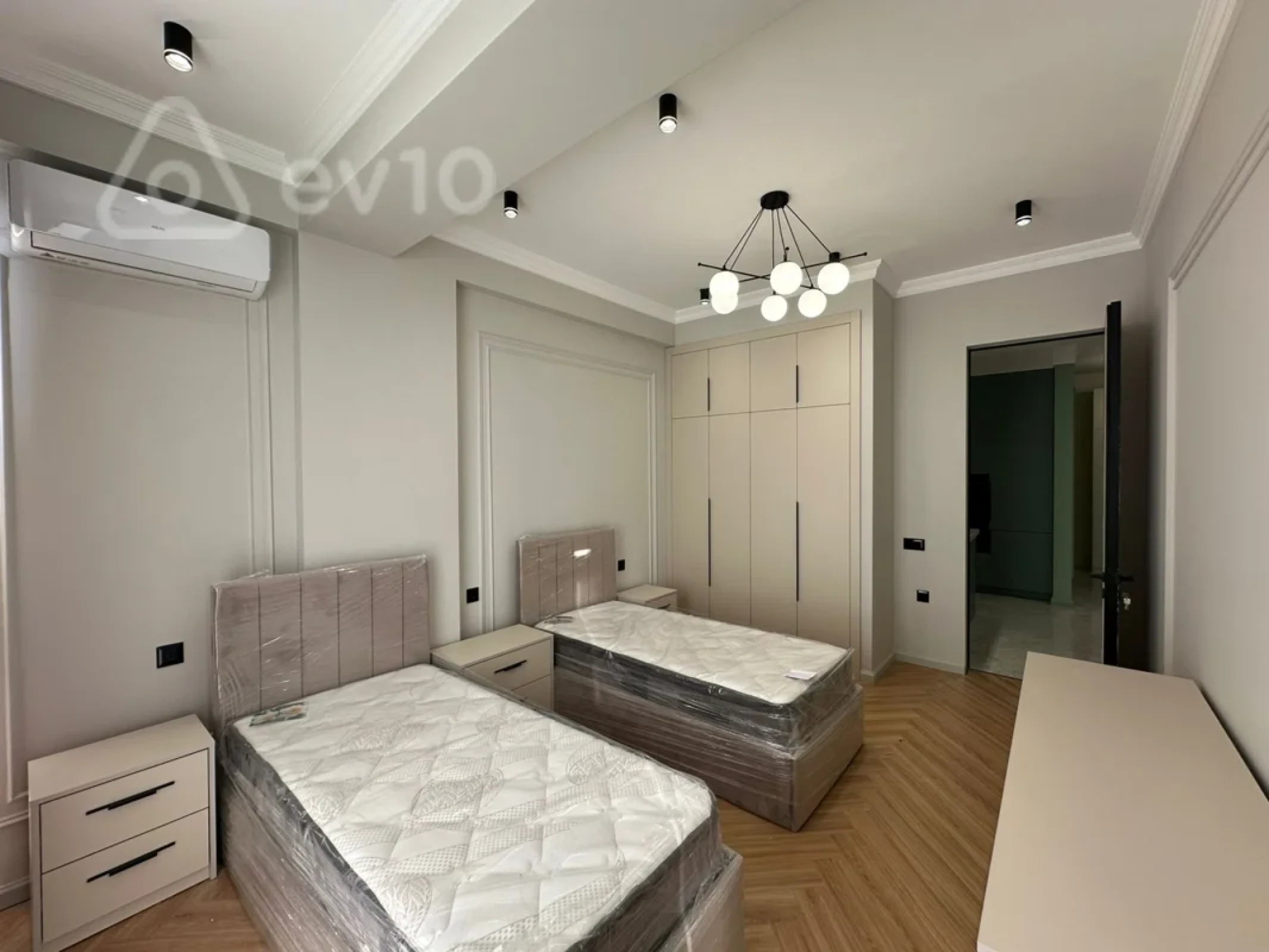 Kirayə verilir 3 otaqlı yeni tikili 108 m²