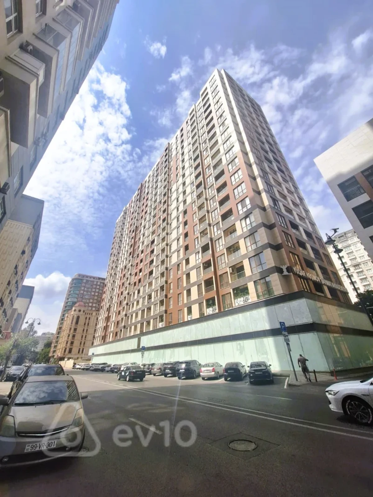 Satılır 2 otaqlı yeni tikili 55 m²