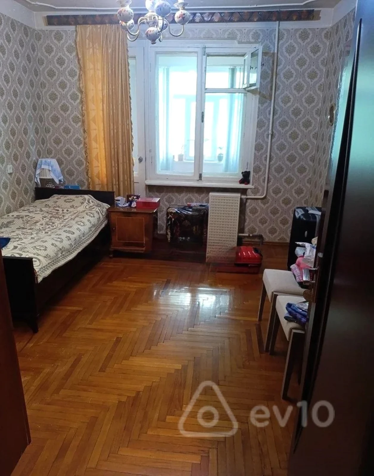 Satılır 3 otaqlı köhnə tikili 75 m²